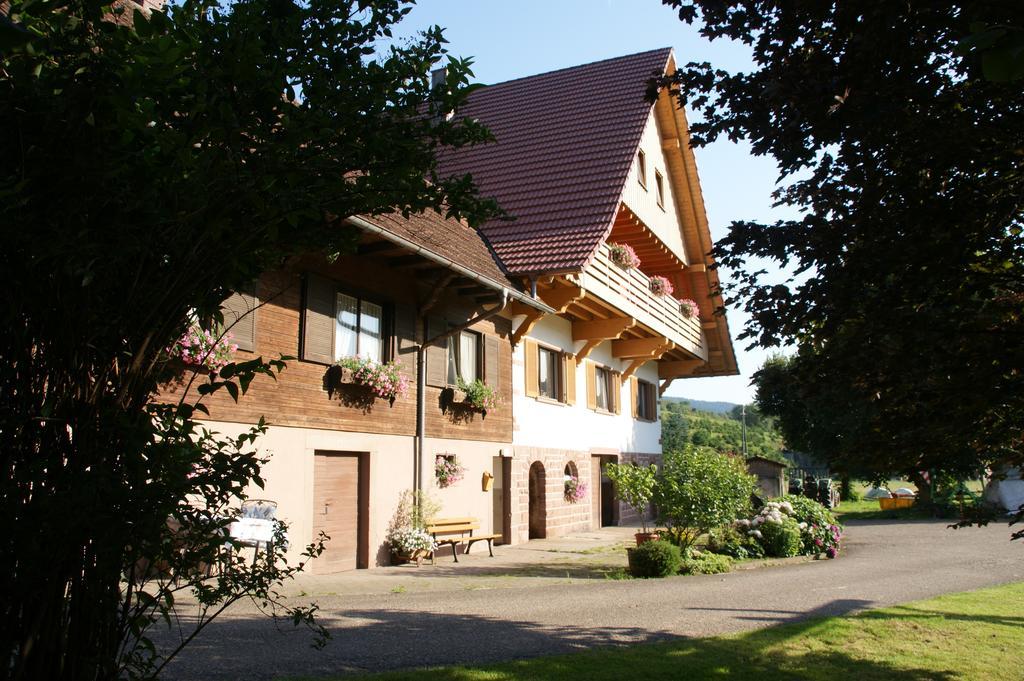 Kornbauernhof Apartamento Oberharmersbach Exterior foto